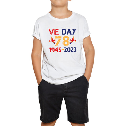 VE Day Victory In Europe Day 78th Anniversary 1945-2023 British Flag Veterans UK Victory Day World War II British Fighter Aircraft Kids T Shirt