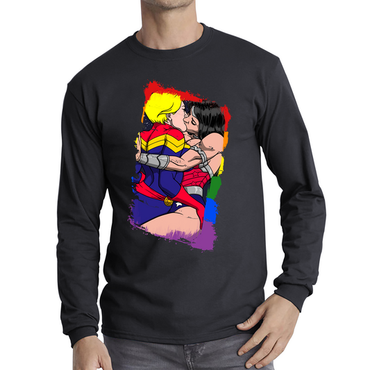 Wonder Women x Captain Marvel Kissing LGBT Pride T Shirt