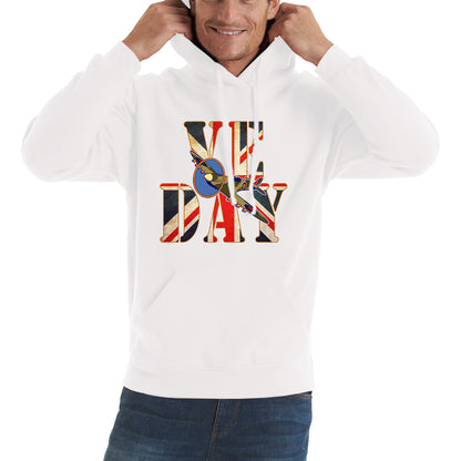 VE Day Victory In Europe Day Remembrance Day British Flag Veterans UK Victory Day 78th Anniversary World War II British Fighter Airplane Unisex Hoodie